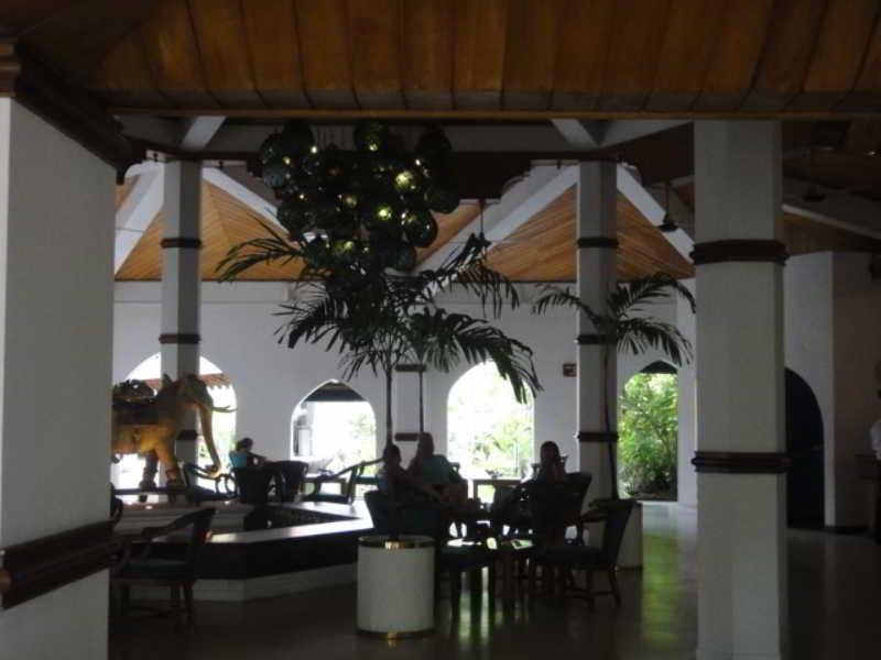 Tangerine Beach Hotel Kalutara Exterior foto